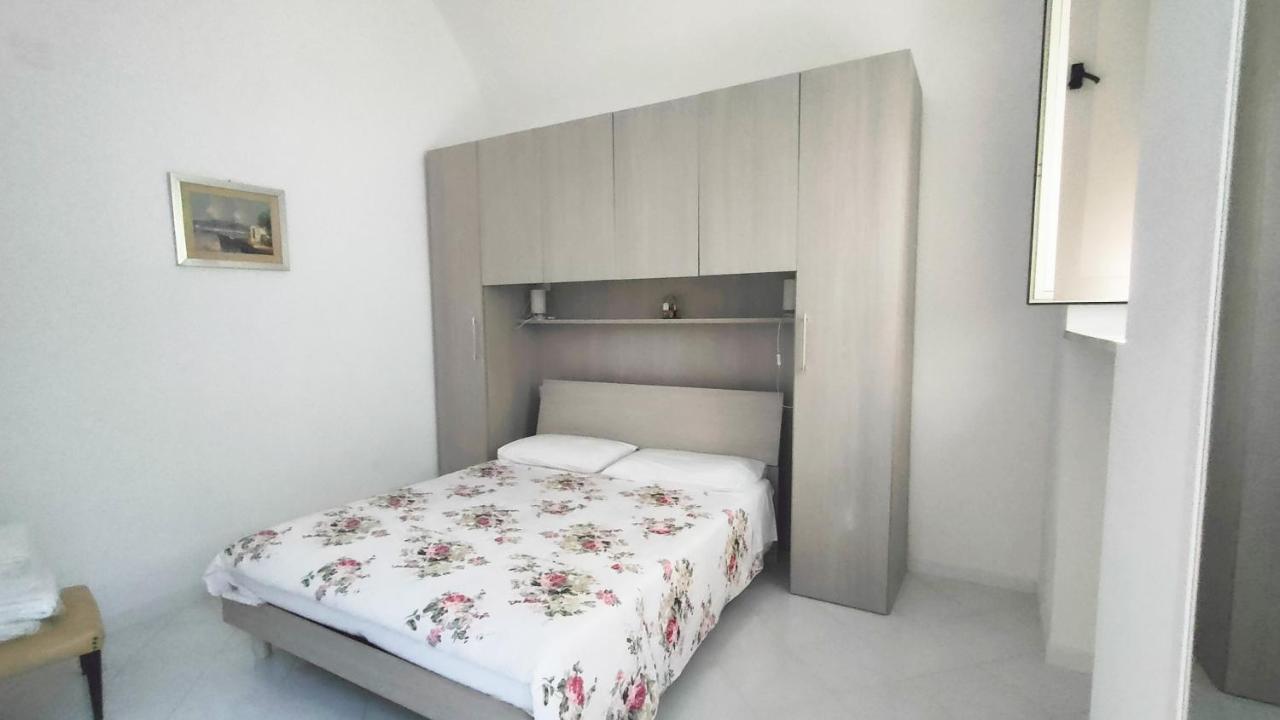 Casa Vacanza "Nonna Matilde" A Meta Di Sorrento, 600Mt Dal Mare, Casa Per 4 ภายนอก รูปภาพ